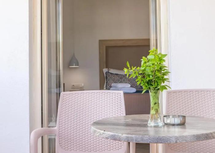 Argiri Apartments & Suites