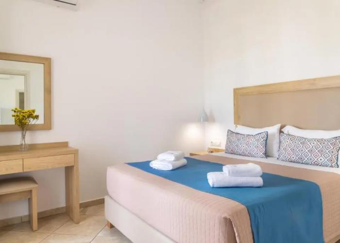 Argiri Apartments & Suites