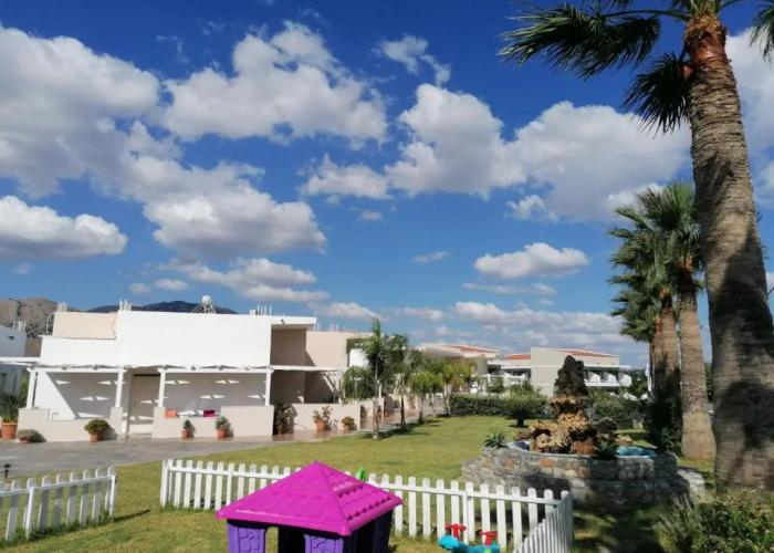 Argiri Apartments & Suites