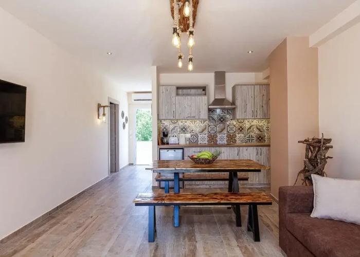 Semiso Beach Suites