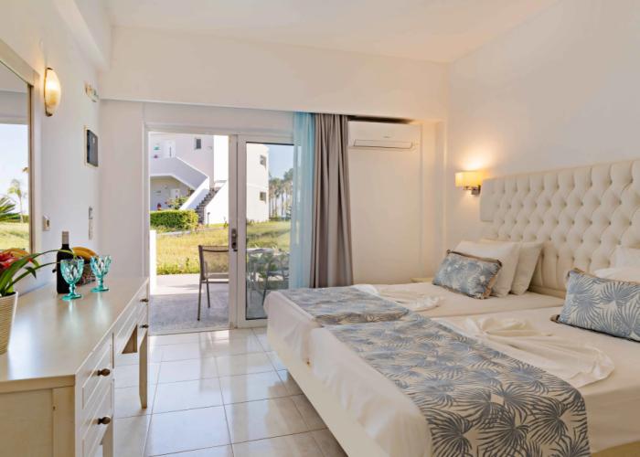Delfina Tropic Beach