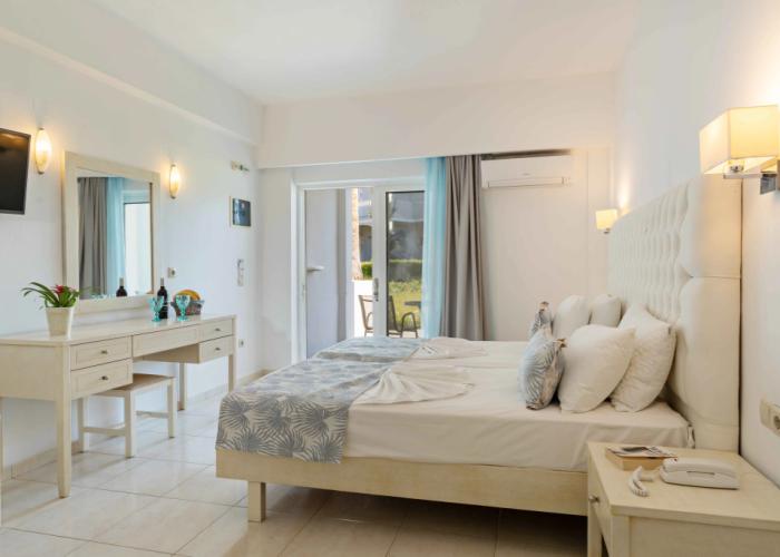 Delfina Tropic Beach
