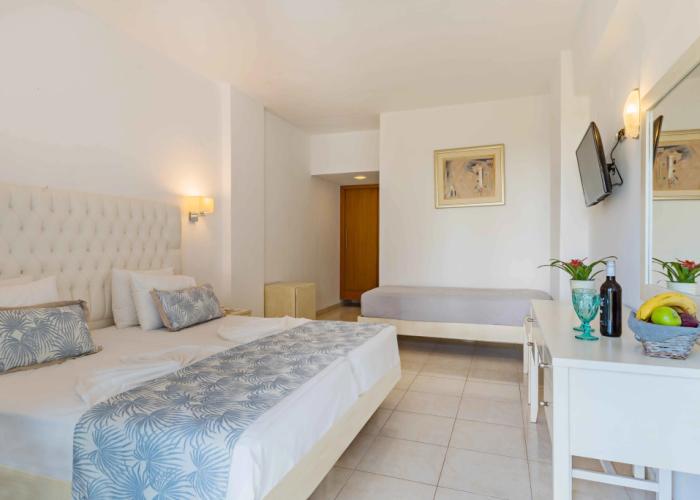 Delfina Tropic Beach