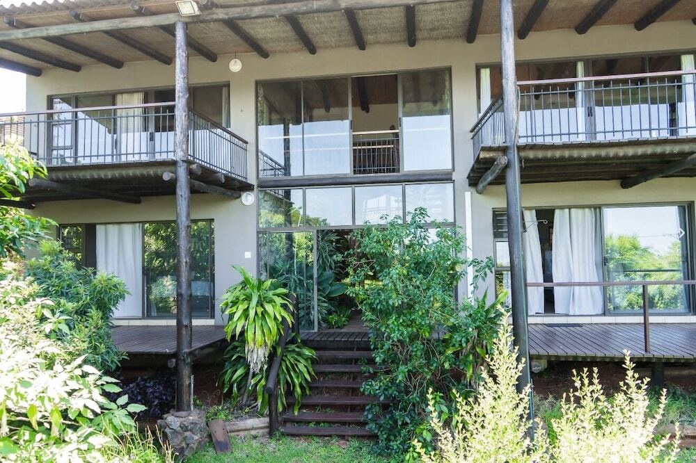 The Tropical Hut Lodges