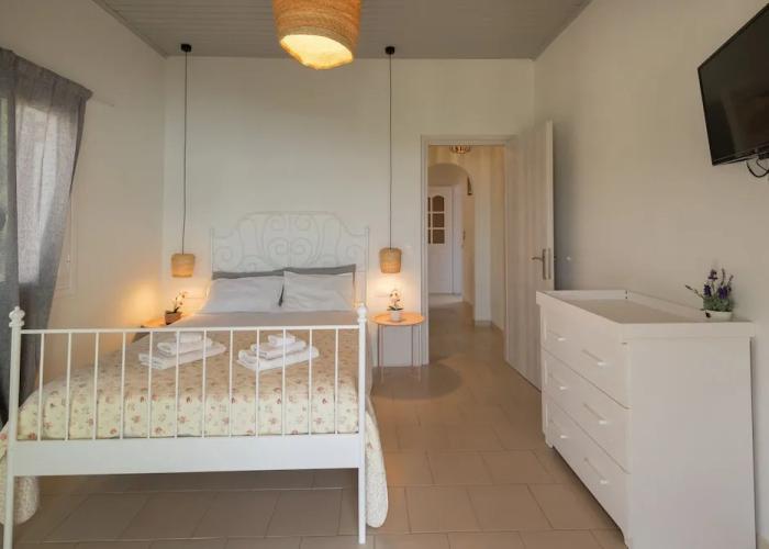 Vallia's Seaview & Stylish Apartments by Konnect, Nisaki