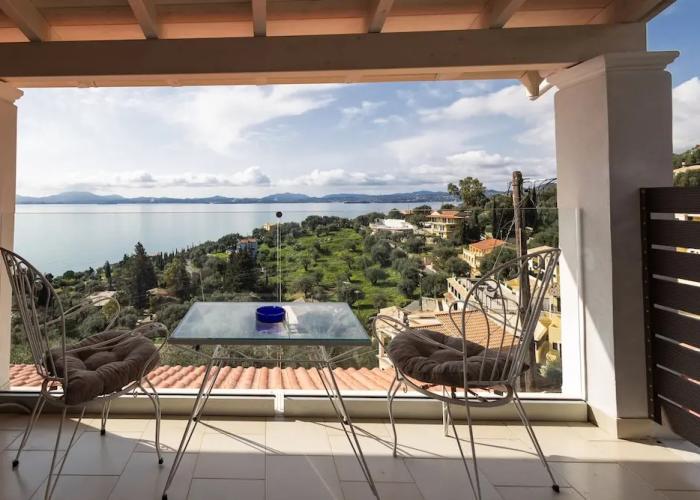 Vallia's Seaview & Stylish Apartments by Konnect, Nisaki