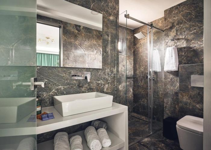 Letsos Hotel