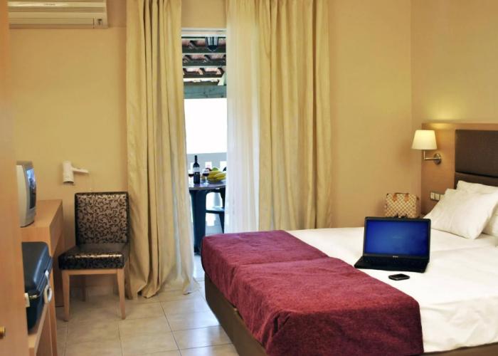 Hotel Plessas Palace
