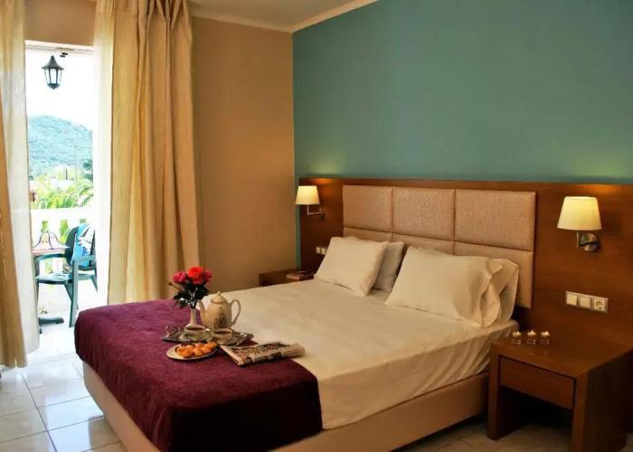 Hotel Plessas Palace