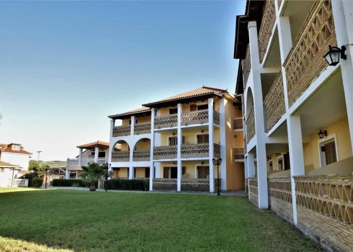 Elpida Hotel