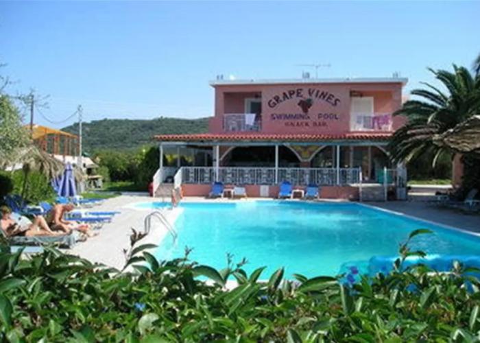 Grapevines Hotel