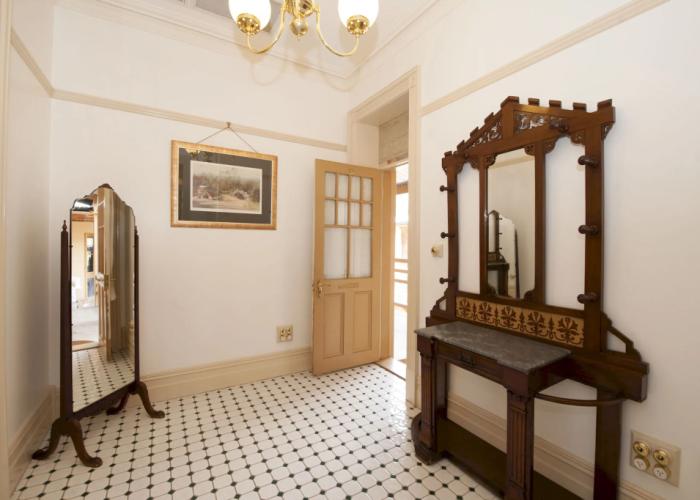 Cobb & Co Court Boutique Hotel