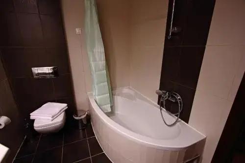 Siris Hotel