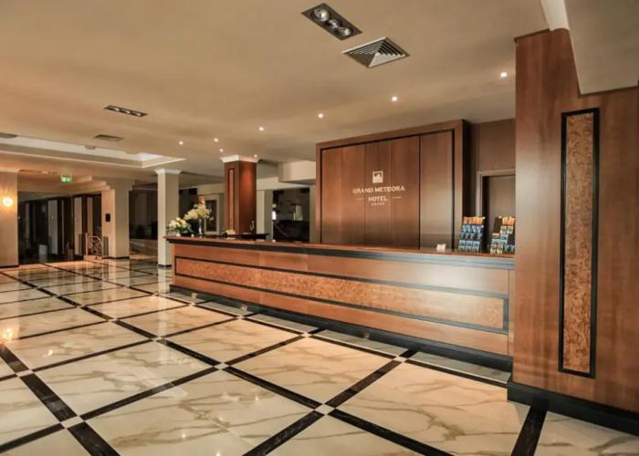 Grand Meteora Hotel