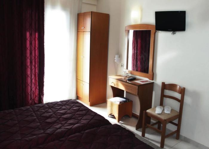 Alexiou Hotel