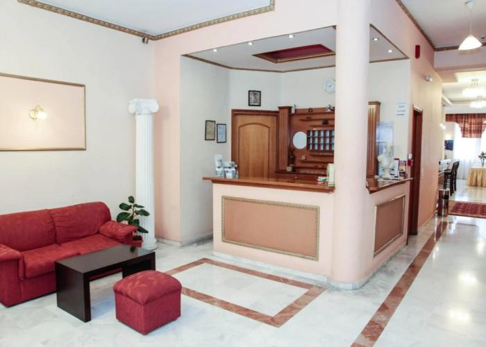 Alexiou Hotel