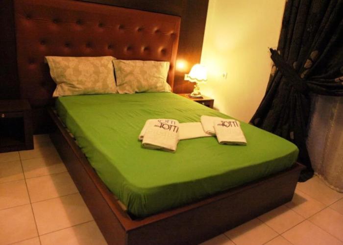 Toti Boutique Rooms