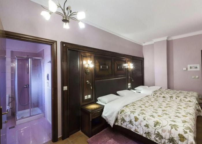 Dellas Boutique Hotel