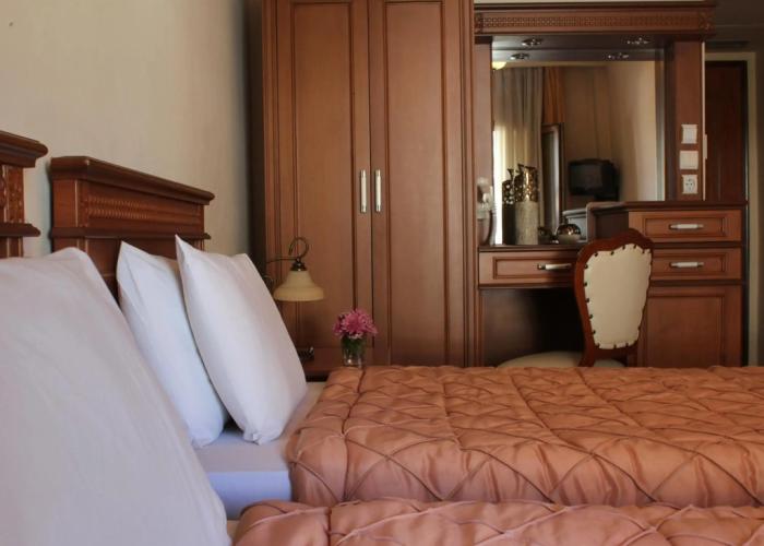 Famissi Hotel