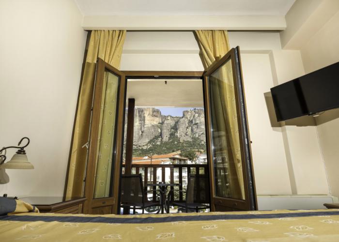 Famissi Hotel