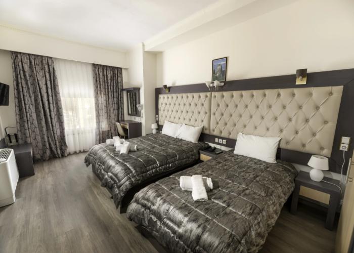Famissi Eden Hotel