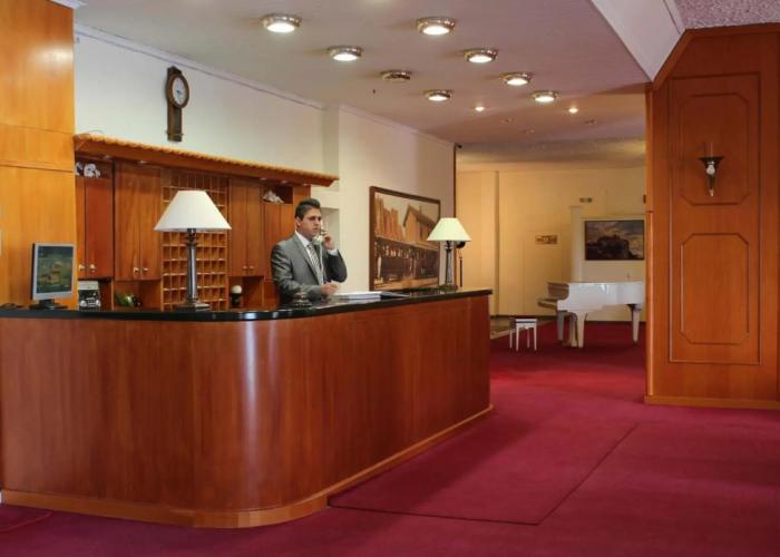 Famissi Eden Hotel