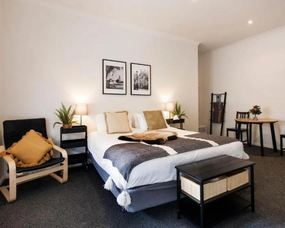 фото The Woolpack Hotel