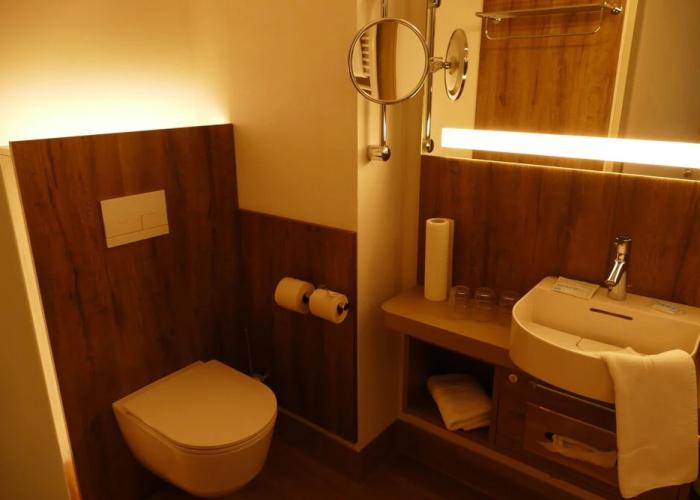 Meyn's Apartments & Hotel