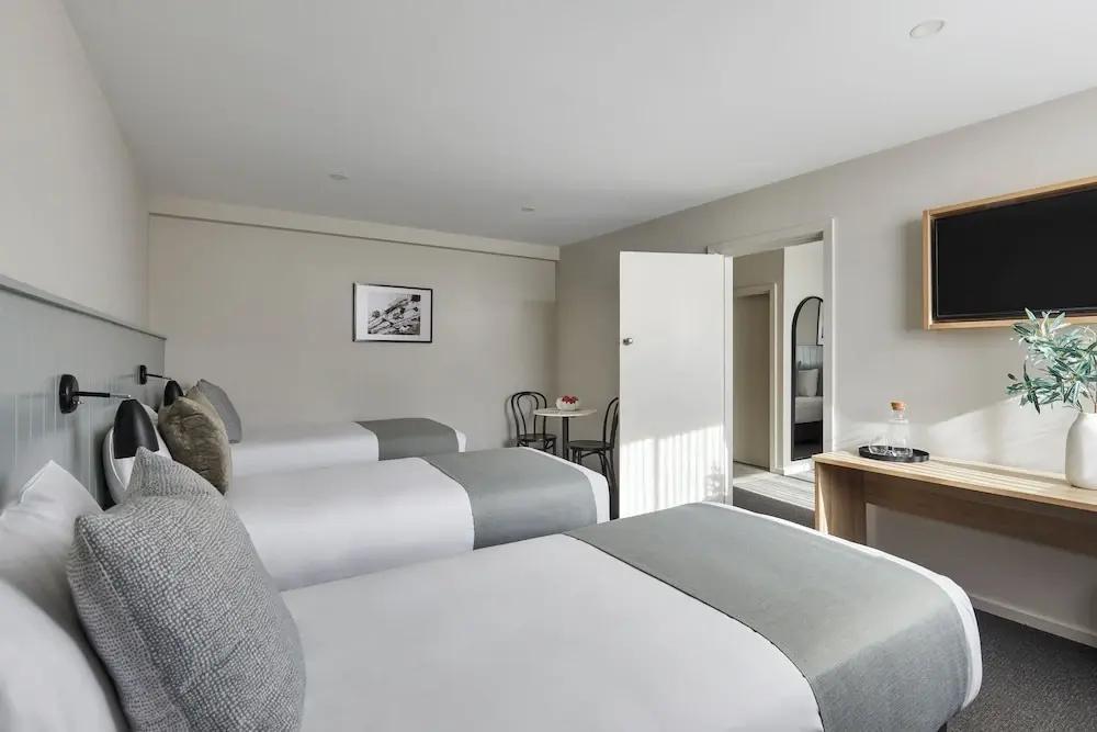 фото The Clairfield Hotel