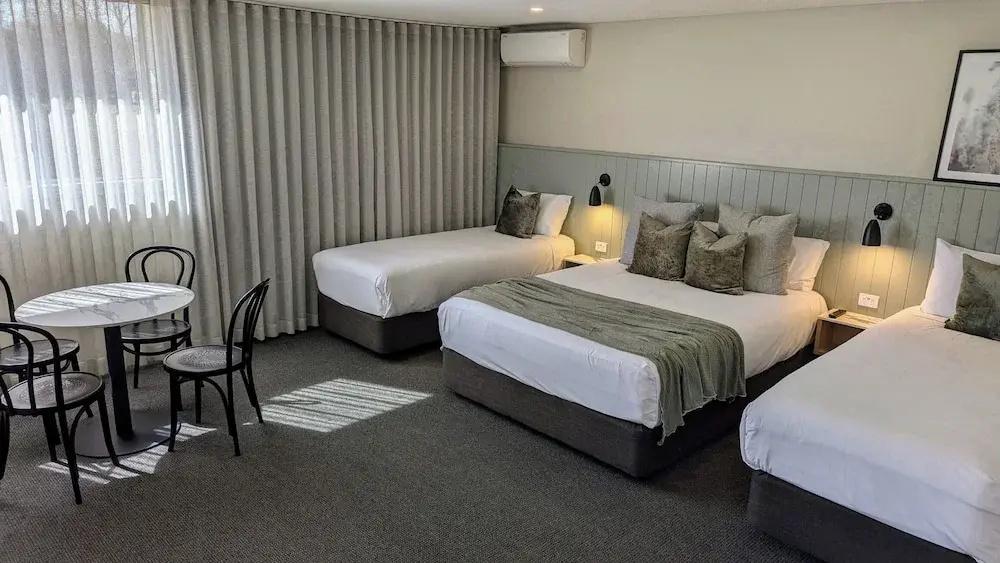 фото The Clairfield Hotel