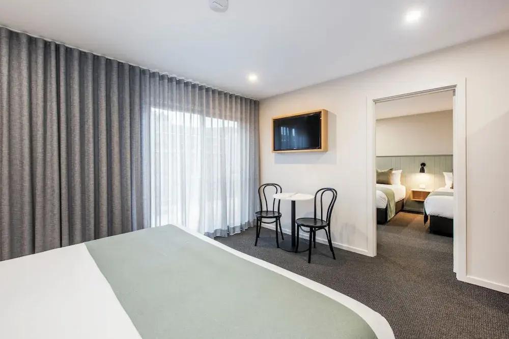 фото The Clairfield Hotel