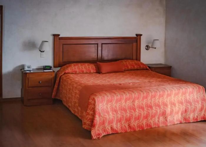 Hostal De La Monja