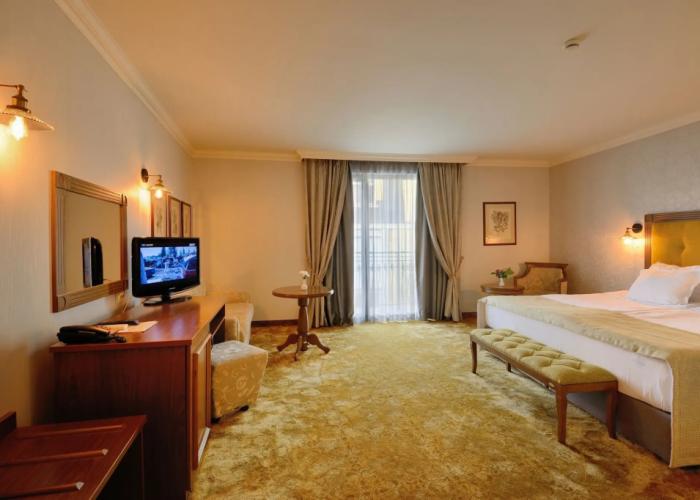 Club Central Hotel