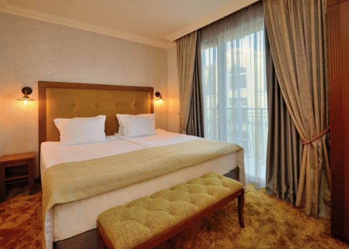 Club Central Hotel