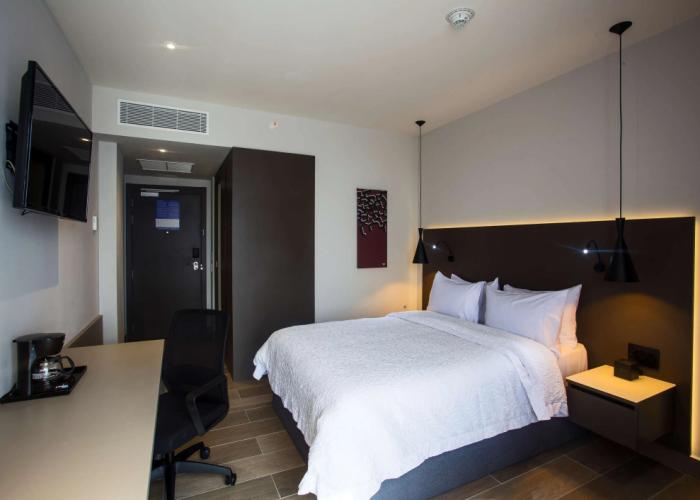 Hampton by Hilton David