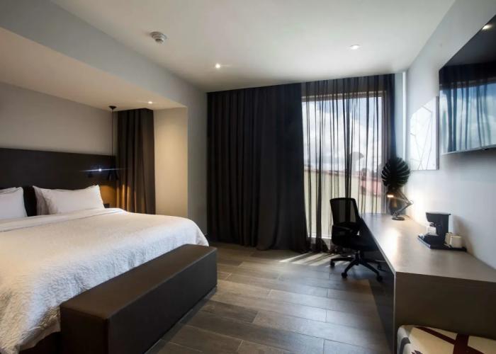 Hampton by Hilton David
