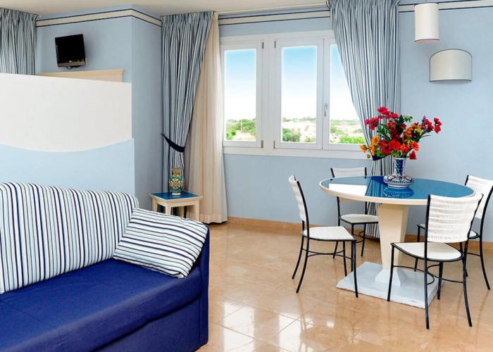 Cala La Luna Resort