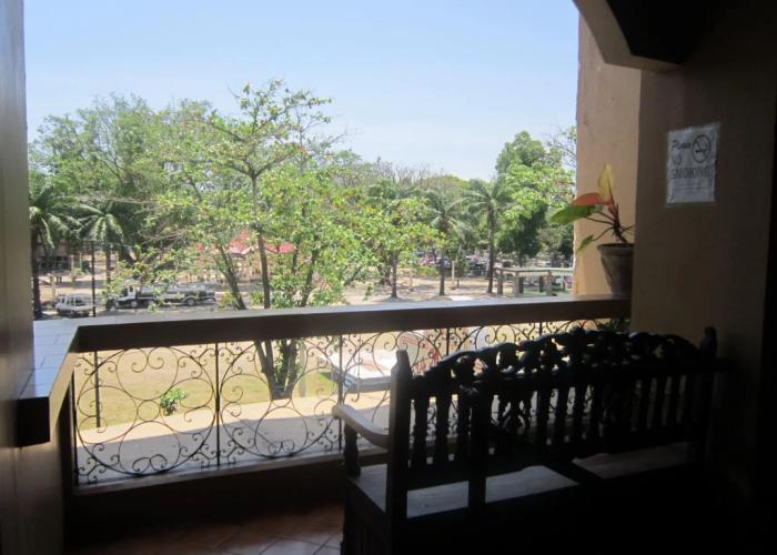 Plaza Maria Luisa Suites Inn