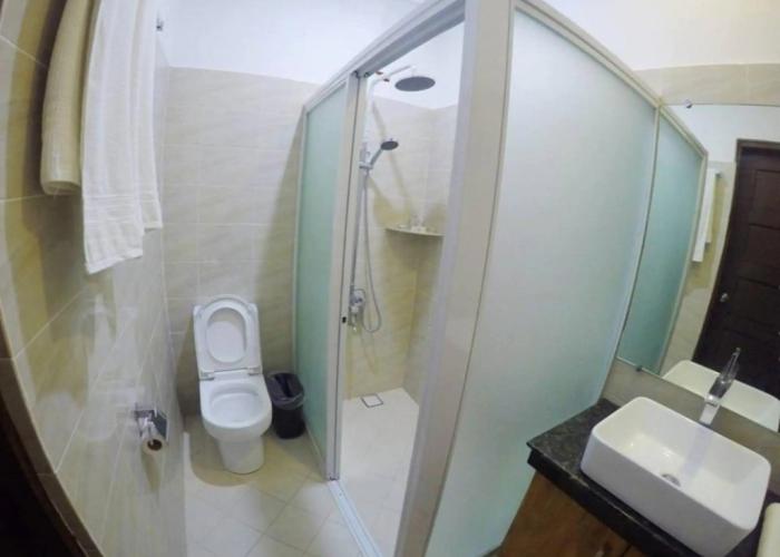 Golden Gate Suites