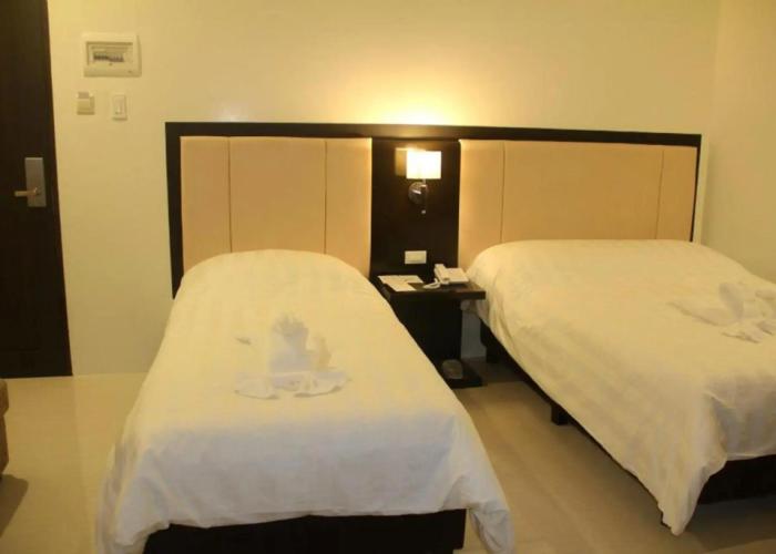 Manhattan Suites Inn