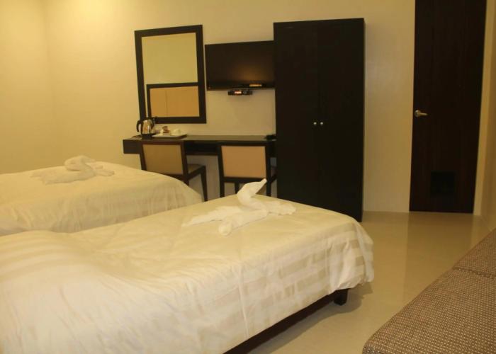 Manhattan Suites Inn