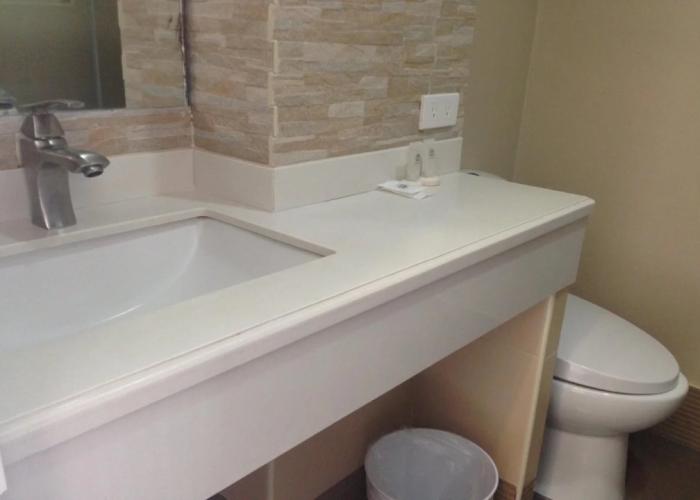 Manhattan Suites Inn