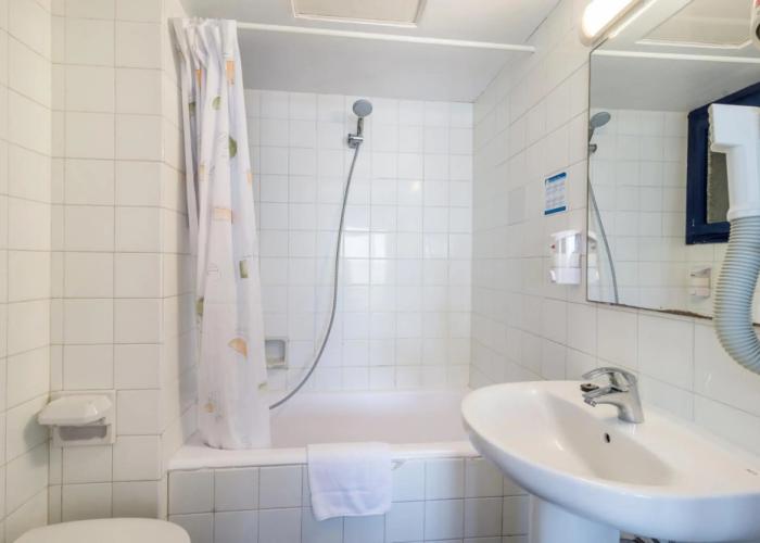 Hotel & Diving les Illes