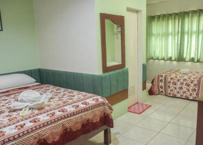Tiptop Tower Suite Inn