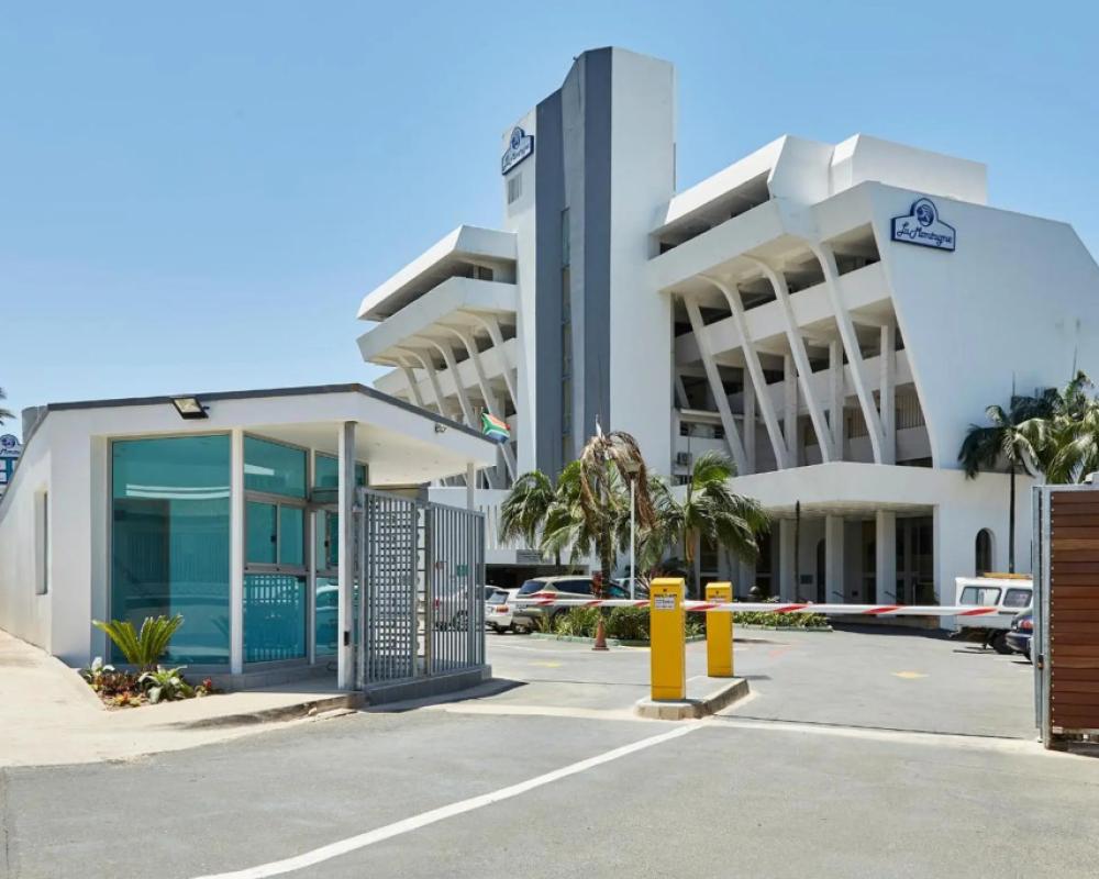 First Group La Montagne