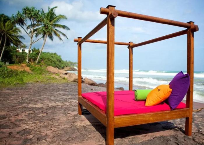 UTMT Underneath the Mango Tree Beach & Spa