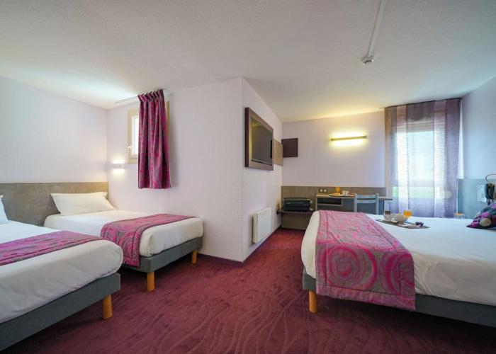 Brit Hotel Les Evens