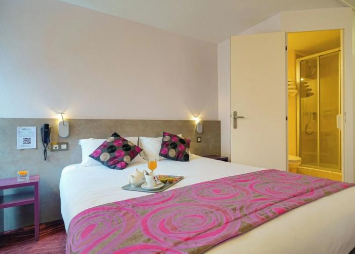 Brit Hotel Les Evens