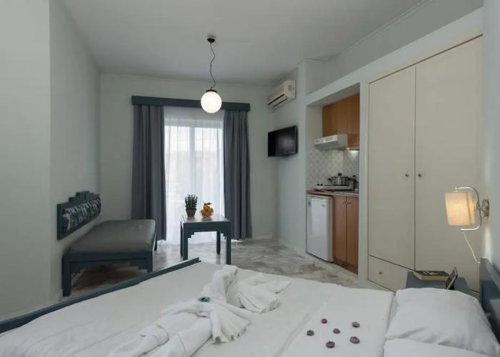Oliva Beach Studios & Apartments