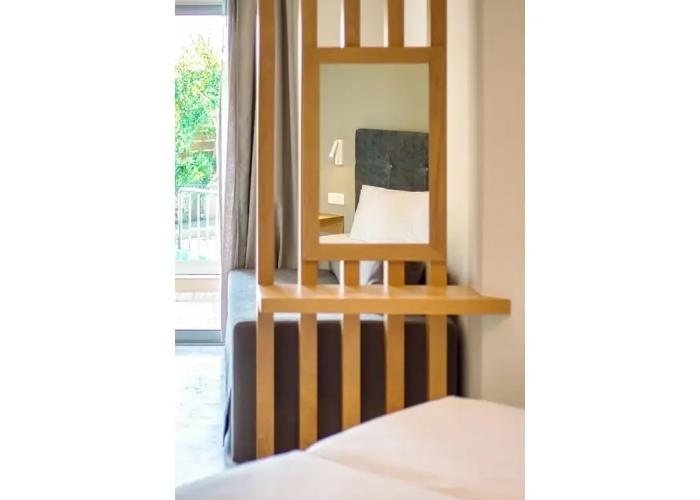 Oliva Beach Studios & Apartments
